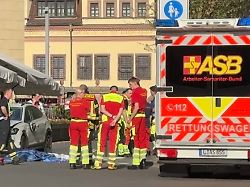 Mutmaßlicher Täter gefasst: Autofahrer rast in Leipzig in Menschengruppe - zwei Tote